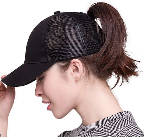 Fileli Kadın At Kuyruğu Şapkası