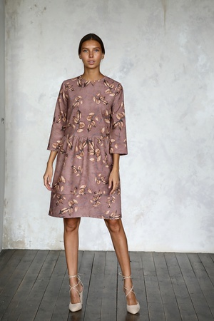 Платье вельветовое на пуговицах с принтом