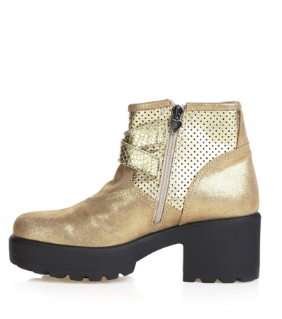 Altın bilekte bot S184