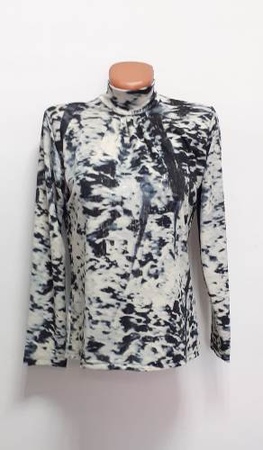 Kadınların sıcak balıkçı yakaları