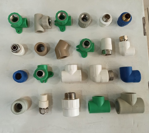 Dayanıklı Plastik Boru Bağlantı Parçaları, PVC Dirsek T Bağlantısı Dahil, Profesyoneller için Su Temini için Kolay Kurulum