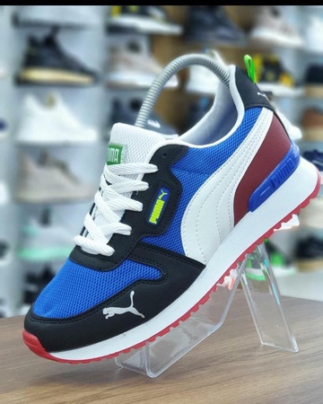 Мужские кроссовки