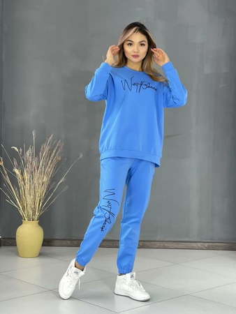 МОДНЫЕ ЖЕНСКИЕ СПОРТИВКИ