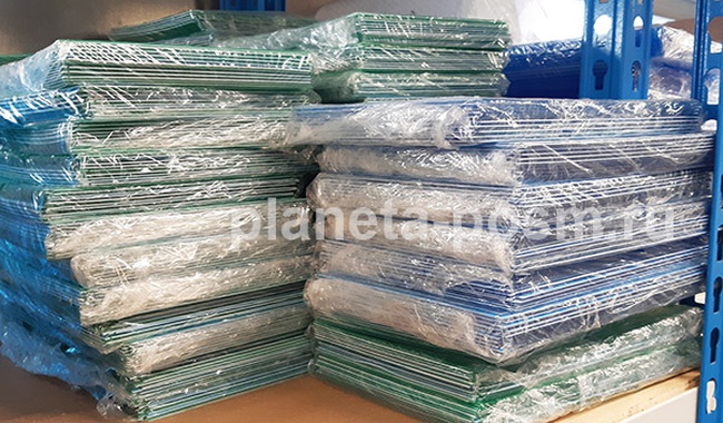 Карман информационный А4 самоклеющийся Пэт 0,3 мм (цветная рамка)