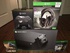 带有无线控制器的Microsoft Xbox One X 1Tb控制台