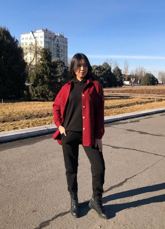 Женский спортивный костюм