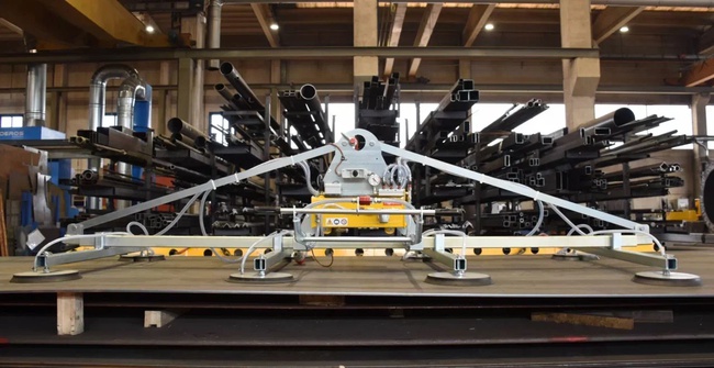 Вакуумный подъемник, захват, траверса