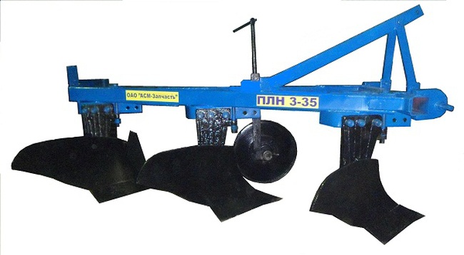 محراث PLN 3-35 (بدون محراث)