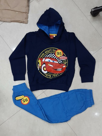 Formalar spor tişörtü, pantolon, hoodies