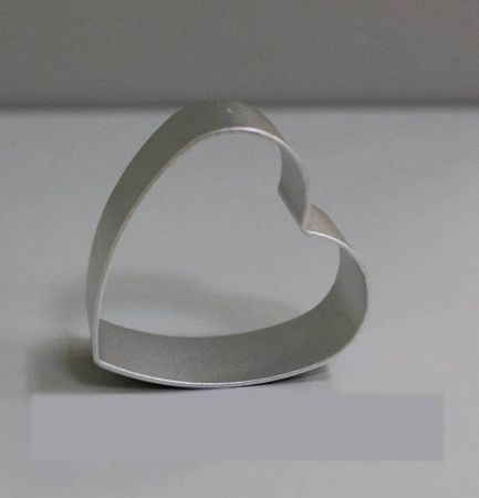 İçi boş &quot;Kalp&quot; 5,5x6 h = 3 cm.