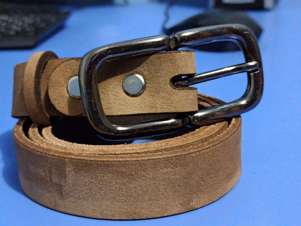 Мужские и Женские ремни ручной работы из Итальянской кожи.