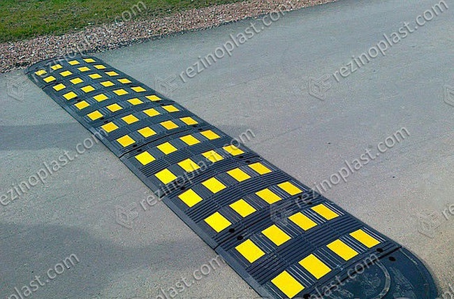 Лежачий полицейский ЛП650 (650х500х52мм)