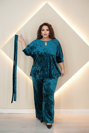 Костюм  из велюра 0318