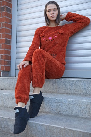 Kadın eşofmanı - AllesWunder, Türkiye