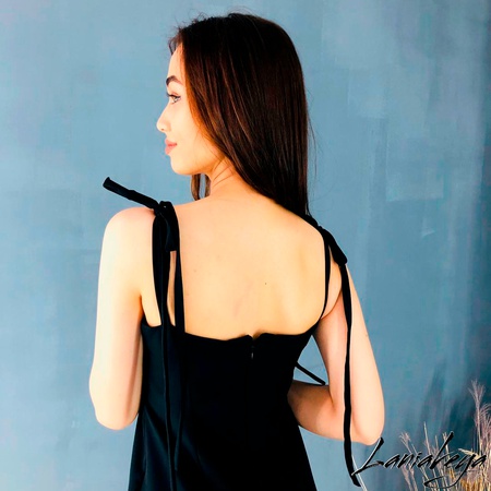 Сарафан с рюшей и разрезом