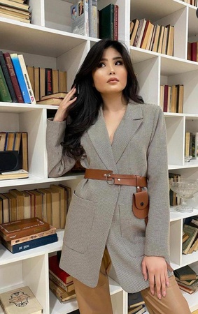 deri kemerli kadın blazeri