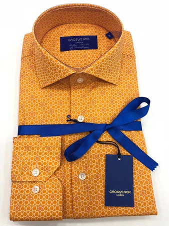 Erkeklerin gömlekleri