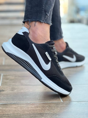 Кроссовки Nike