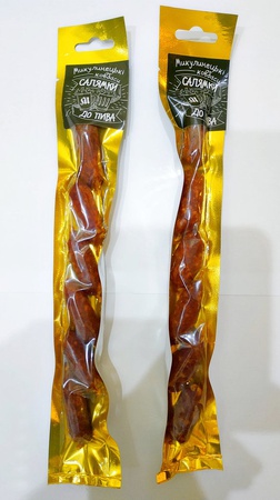 Etli ara öğünler (Tavuk, Sığır Eti, Domuz Eti, Kalpler, Salam, Kulaklar)