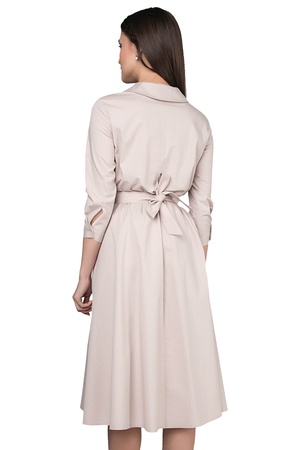 Платье с круглым отложным воротничком