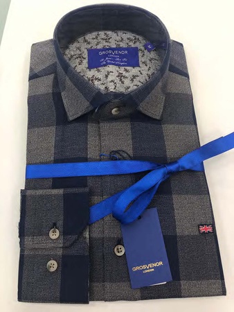 Erkeklerin gömlekleri