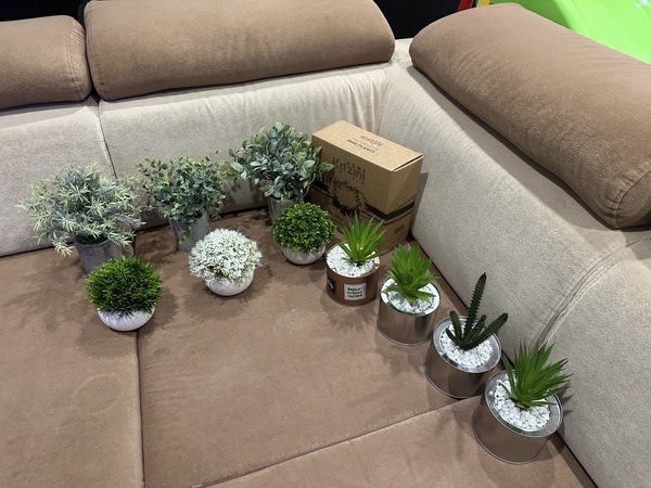 Plastic plants sets 3 pieces per packedging NEW in original packaging