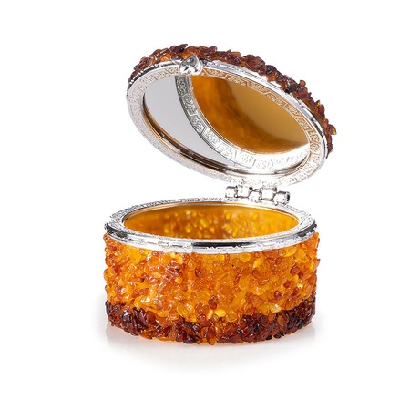 Стильная шкатулка, украшенная россыпью натурального янтаря