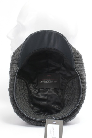 Кепка из трикотажа 040924С