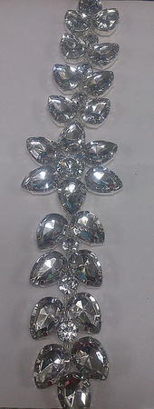 Колье-цветок ( на цапах )