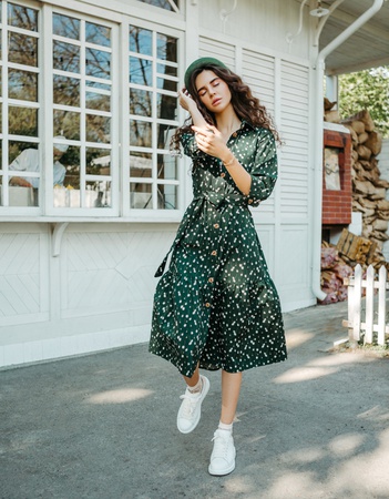 Платье миди на пуговицах