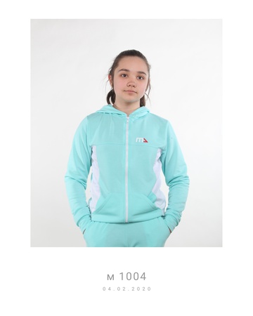 Спортивные костюмы