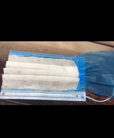 Маска медицинская трёхслойная