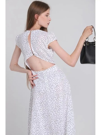 Sırtı açık midi elbise