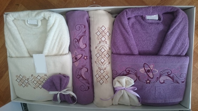 БАННЫЙ ХАЛАТ И НАБОРЫ ХАЛАТОВ