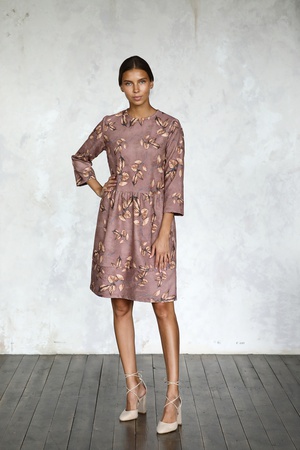 Платье вельветовое на пуговицах с принтом