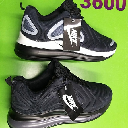 Кроссовки спортивные