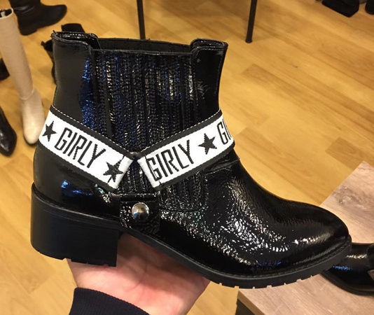 обувь женская ( ботинки, сапоги, кроссовки)