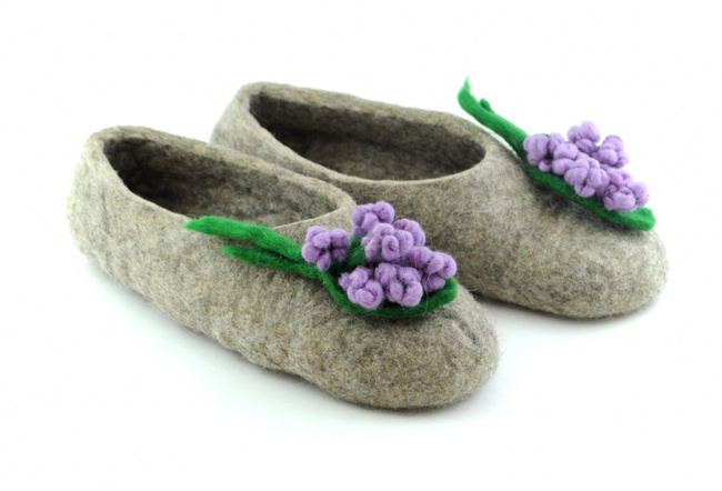 Keçe terlik &quot;Leylak&quot; (klasik)