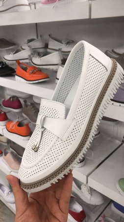 Туфли закрытые женские из кожи