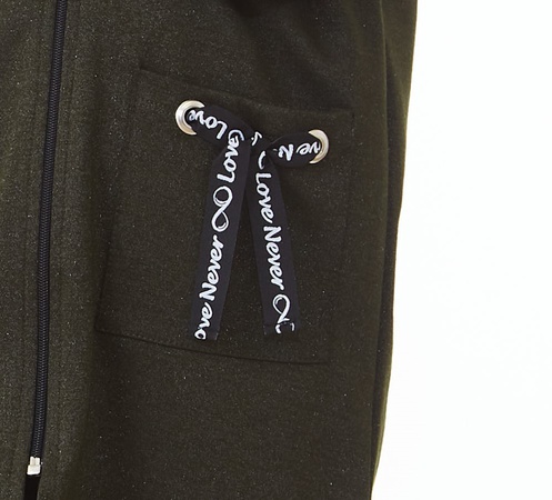 KAPÜŞONLU KIZ HIRKA