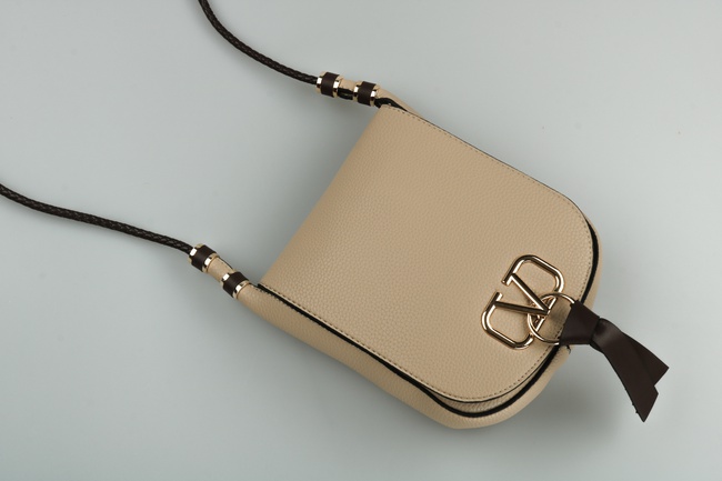 Lamis brand sholder bag