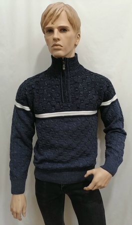 Мужской свитер