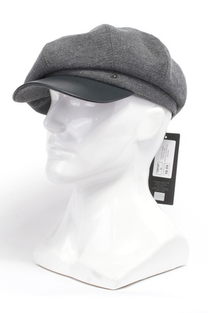 Берет из кожи 73104