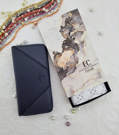 İtalya'dan kadın cüzdanları