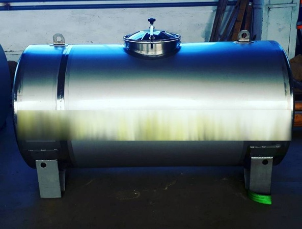 Емкость из нержавеющей стали 1200 л