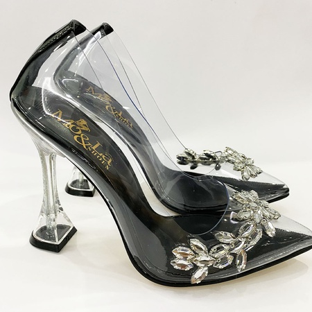 ЭЛЕГАНТНАЯ ОБУВЬ НА КАБЛУКЕ