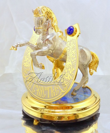 Souvenir "Horseshoe for luck"