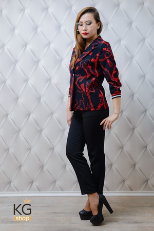 &quot;Kindi&quot; manşetli iki parçalı pantolon-takım elbise