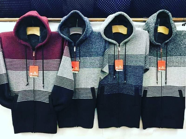 Erkek kapüşonlular