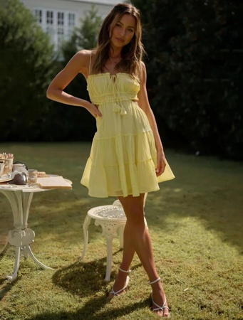 Платье женское, летнее жёлтое платье на бретелях